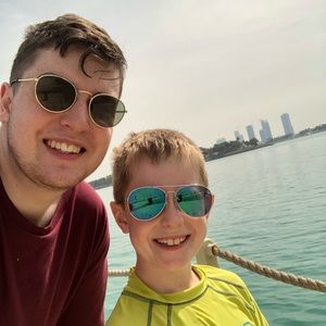 Meet your Posher, Dillon